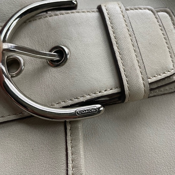 COACH 9248 Soho Buckle Bag Bone Ivory Leather beige color medium size y2k - Picture 13 of 14